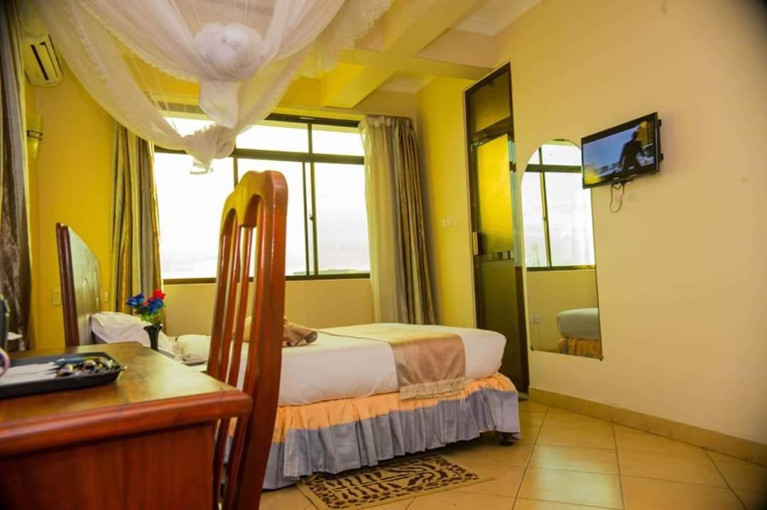 Grace Land Hotel アルーシャ エクステリア 写真