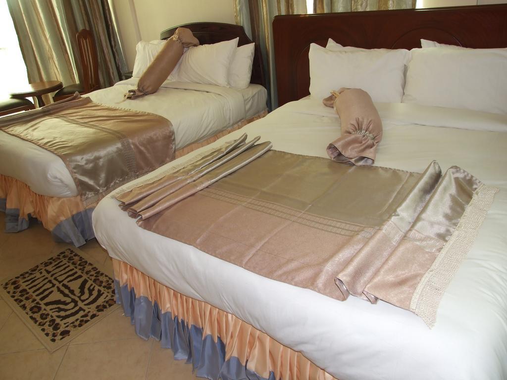 Grace Land Hotel アルーシャ 部屋 写真